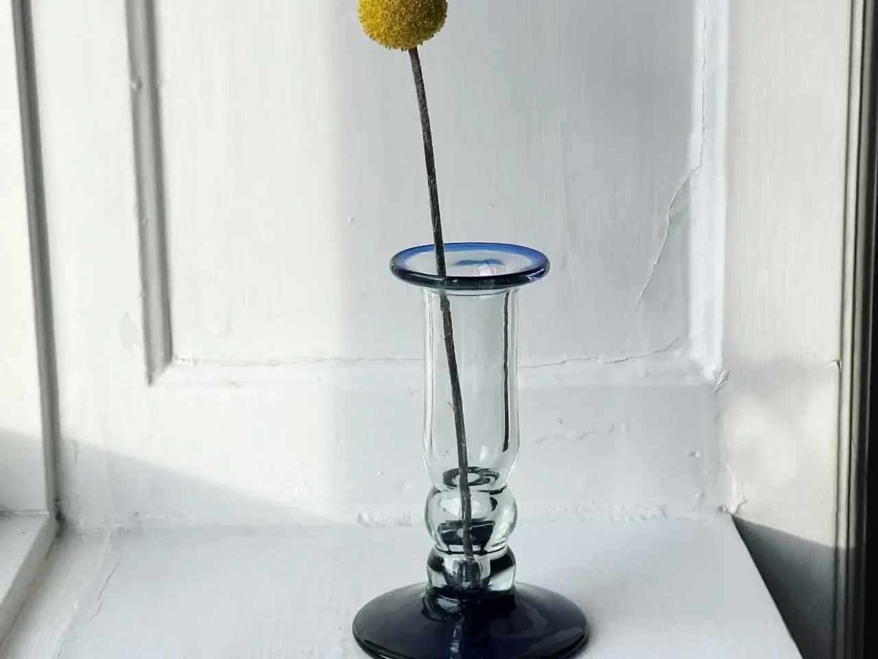 Billede 1 - Lille glasvase, klar og blå