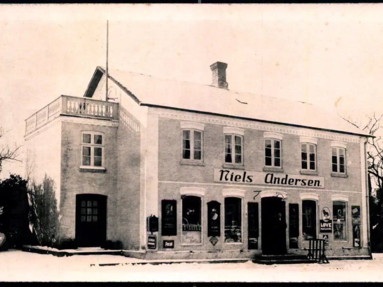 Billede 1 - Købmand Niels Andersen - Glamsbjerg - Fotokort  u/n - Brugt