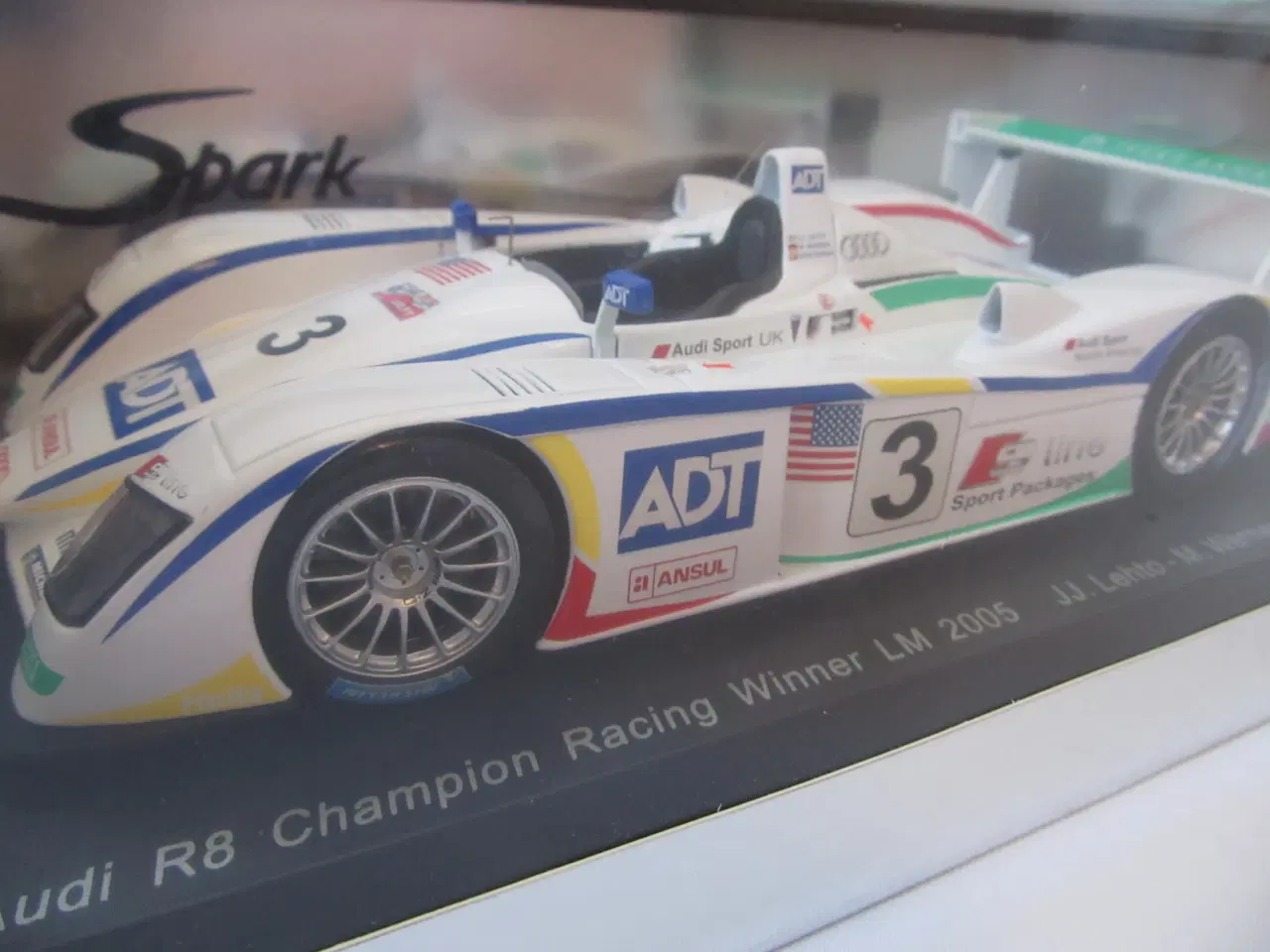 Billede 4 - 2005 Tom K's Le Mans Audi R8 Jyske Bank #5 1:18  