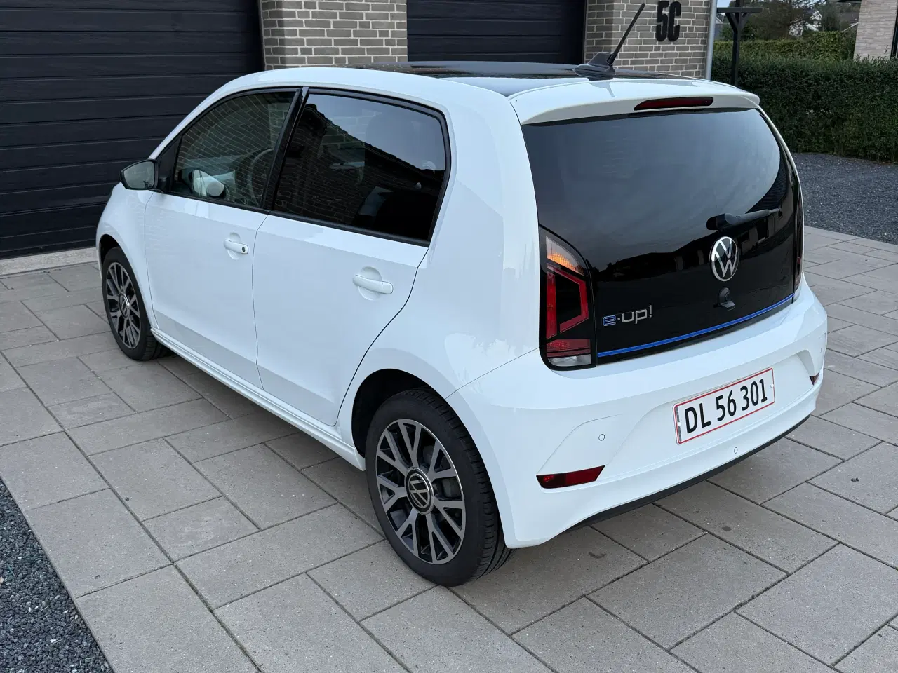 Billede 4 - VW e-Up! Som ny!