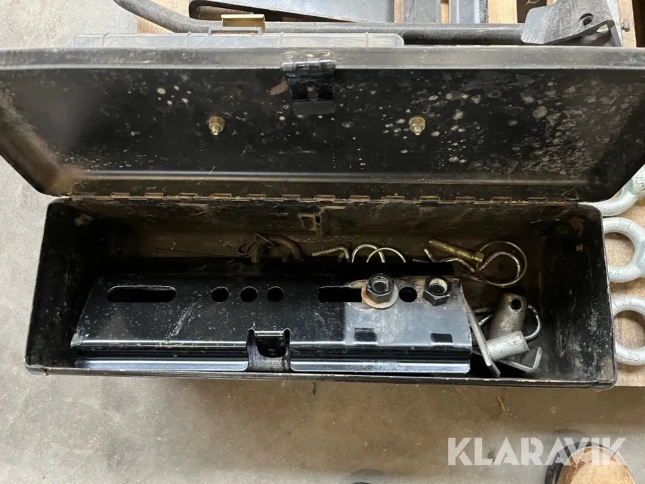 Billede 6 - John Deere værktøjskasse og øvrigt