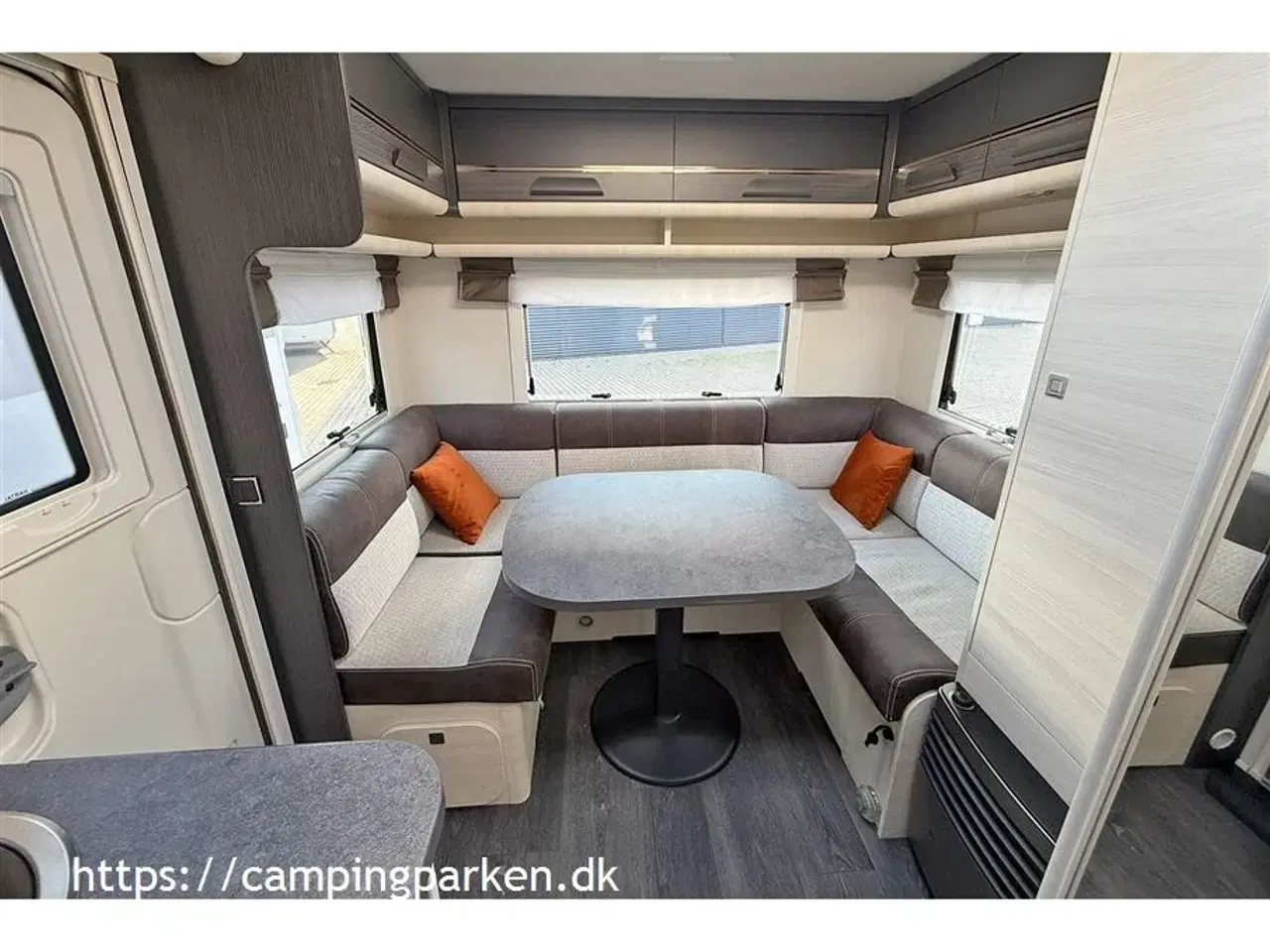 Billede 2 - 2022 - Caravelair Artica 490   Super fin campingvogn med mover, cykelstativ, aircondition og fortelt