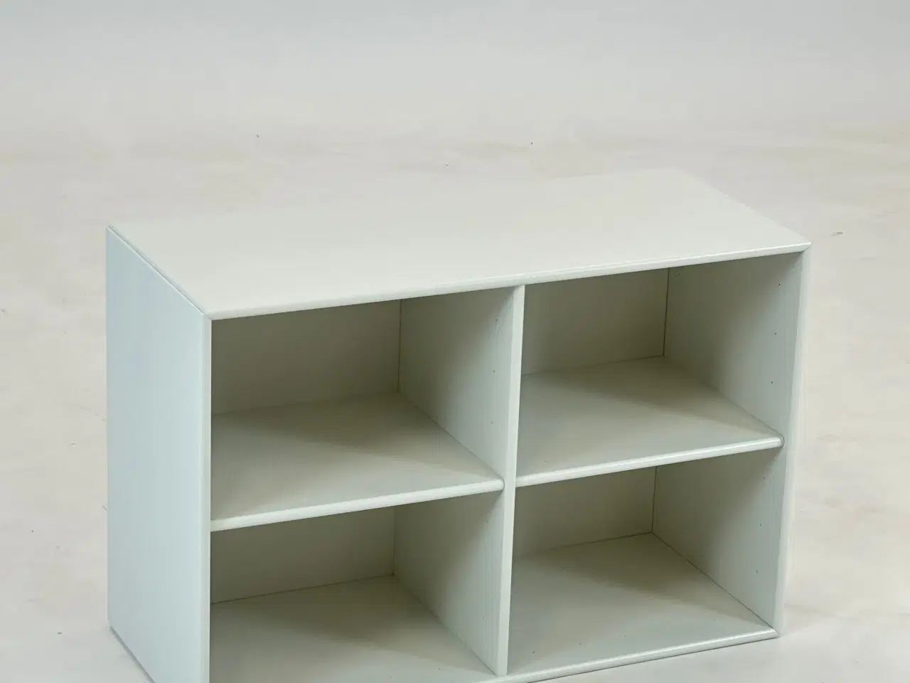 Billede 1 - Montana Reol 4113 (101 New White)