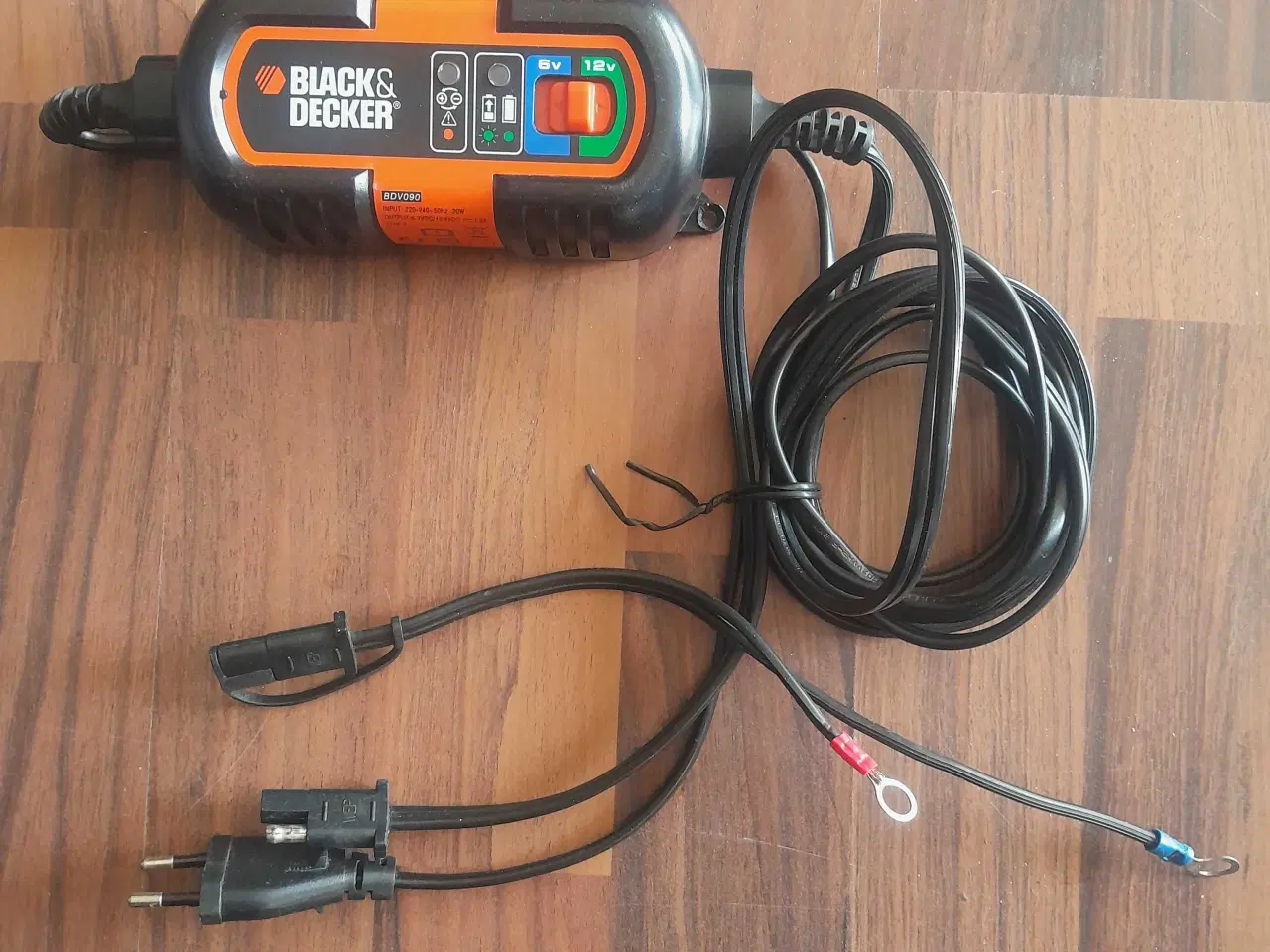 Billede 1 - Lader til mc 12 volt.