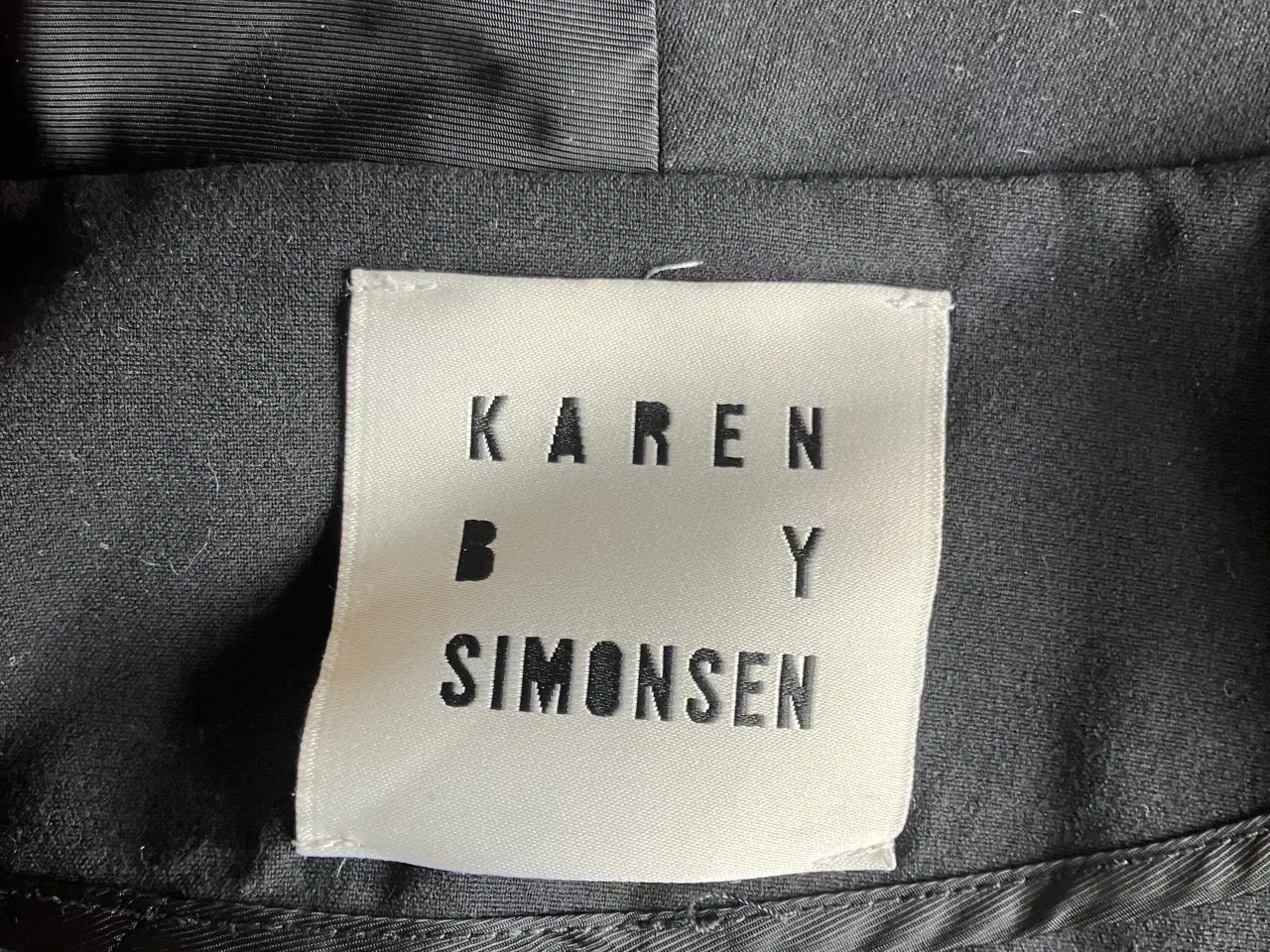 Billede 2 - Sort habitjakke fra Karen By Simonsen, str. 34