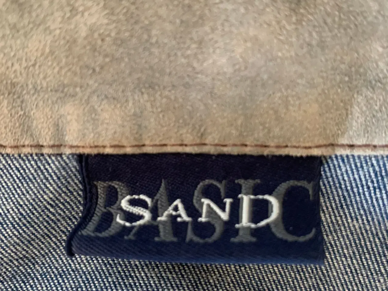 Billede 1 - Sand cowboy jakke m. ruskind på kraven
