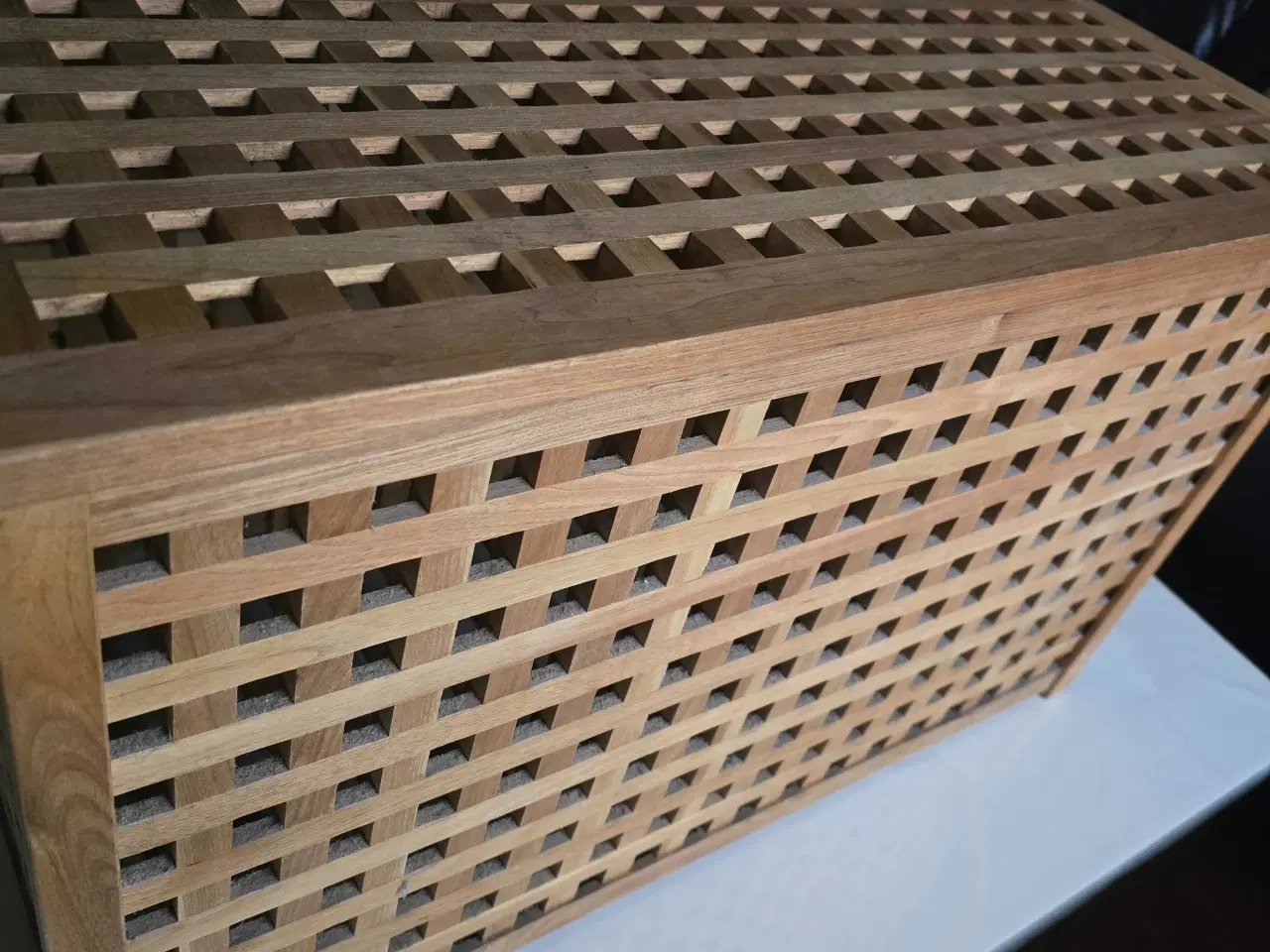 Billede 4 - Vasketøjkurv i valnøddetræ 