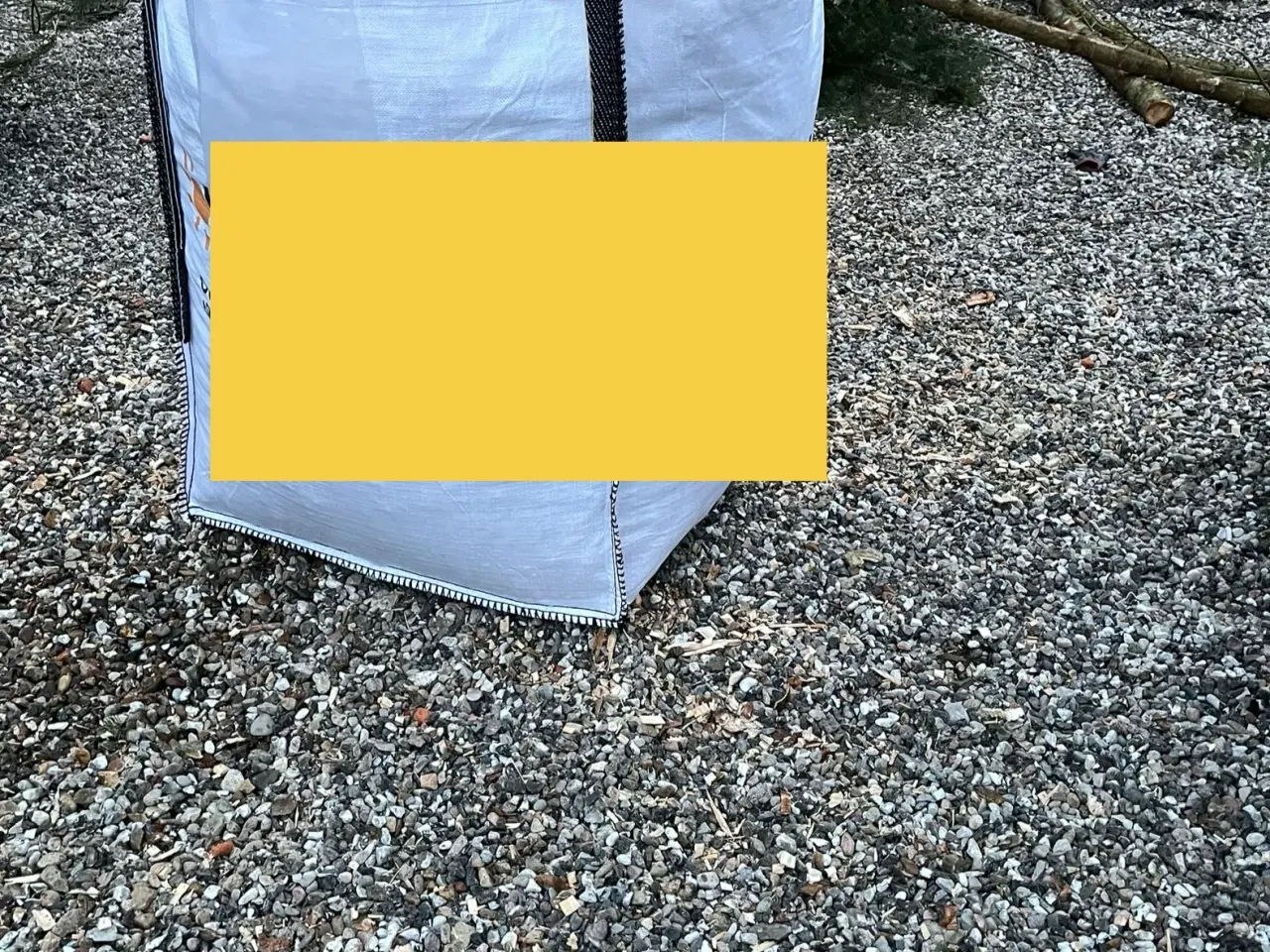 Billede 6 - Frisk lys flis i 1 m3 sække