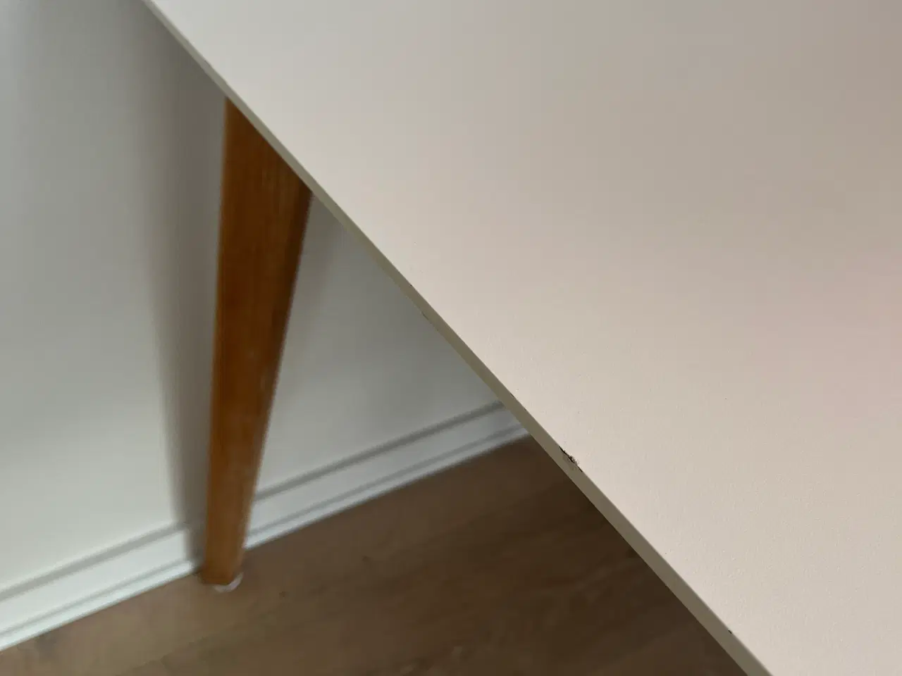 Billede 5 - Spisebord 200x100 inkl. 2x45cm tillægsplader