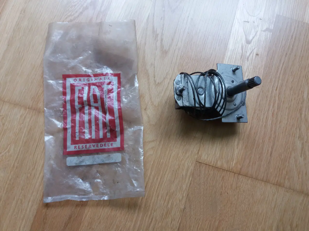Billede 2 - Vinduesregulartor Fiat 126