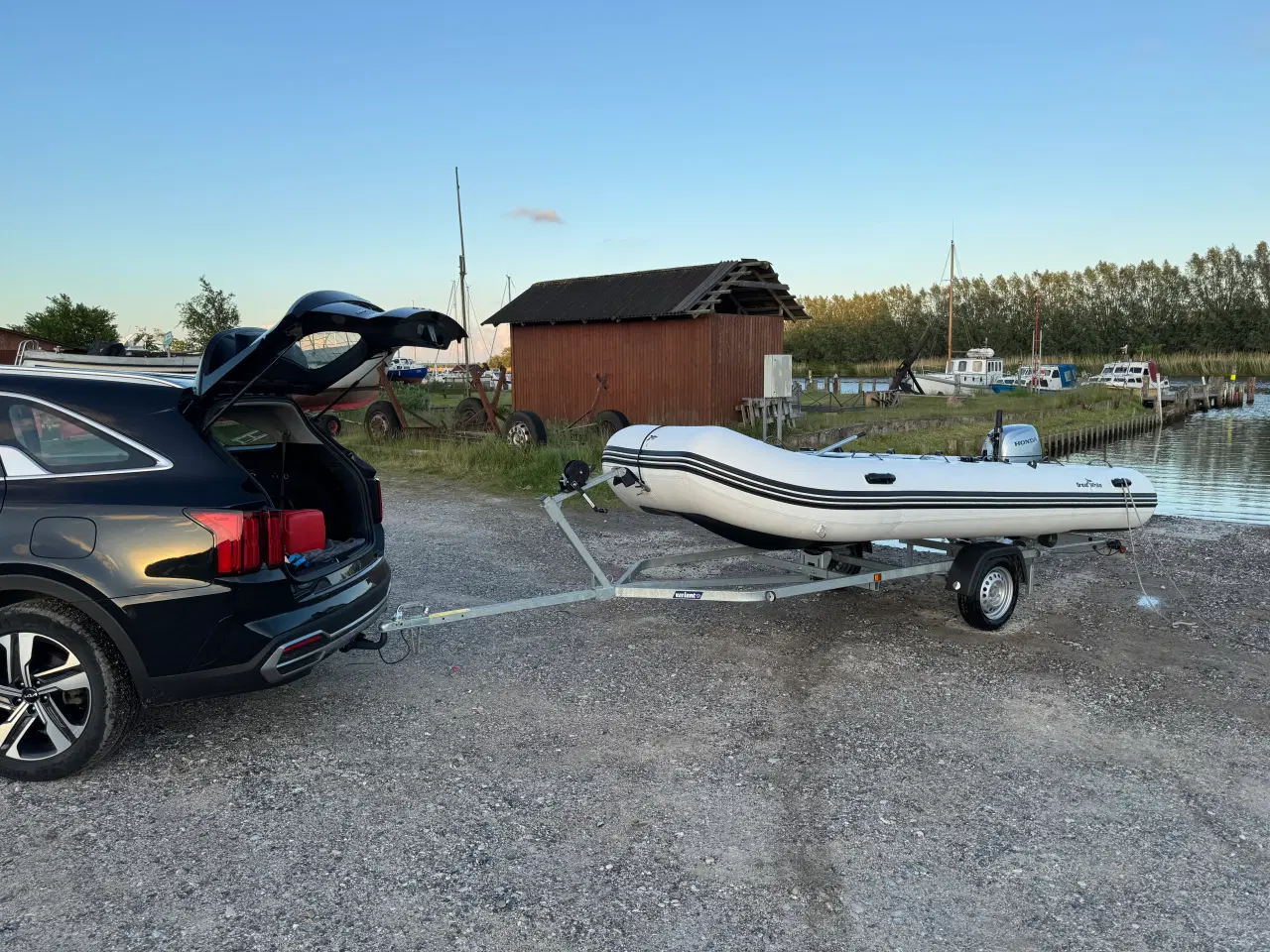 Billede 10 - Lækker stor gummibåd med 20 HK motor og trailer