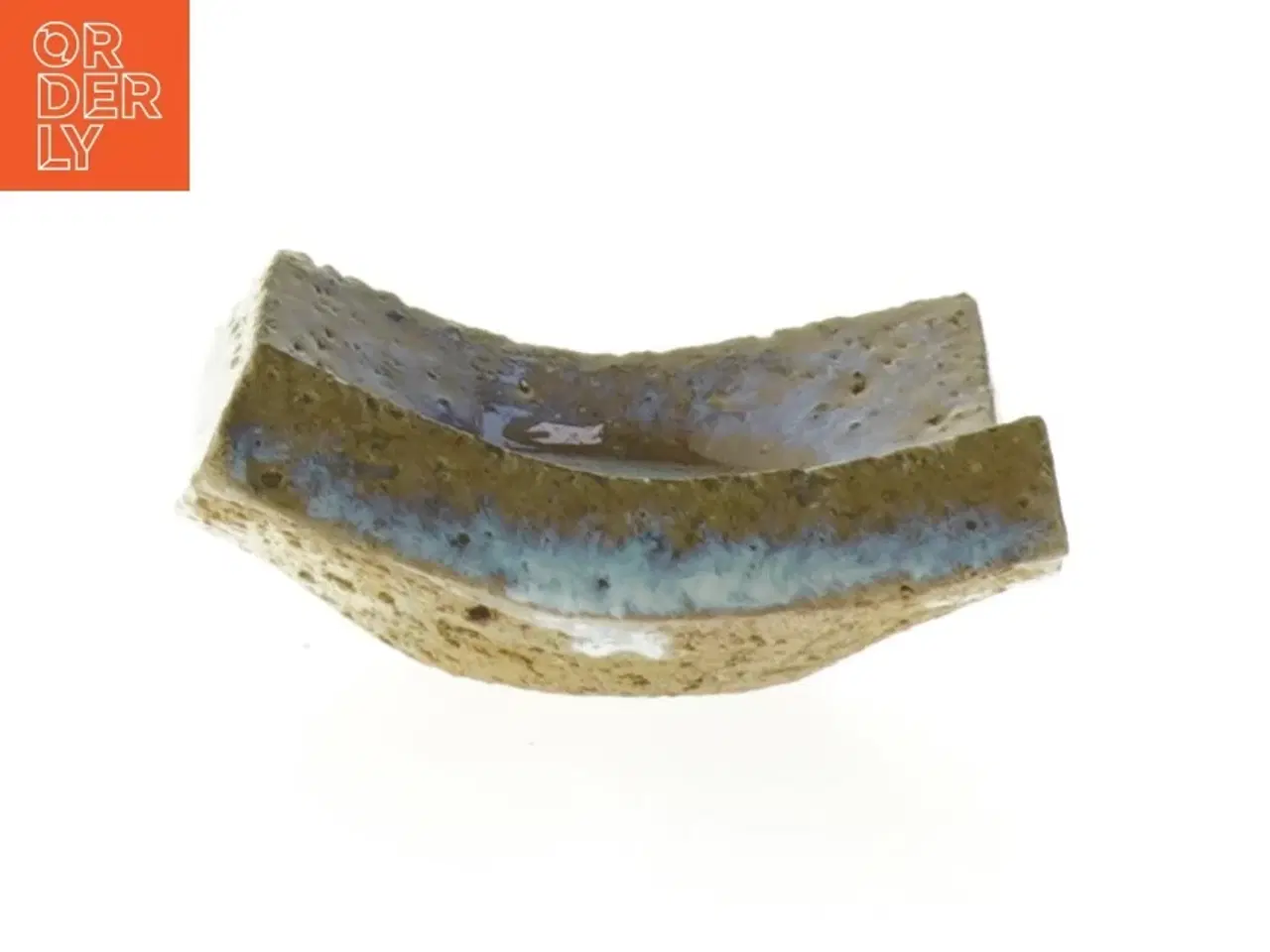 Billede 2 - Dekorativ keramikkvadrat med blå glasdetalje (str. 7,5x7 cm)
