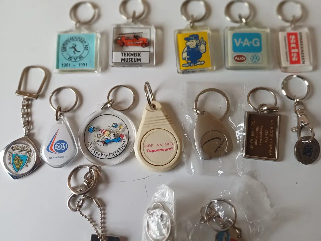 Billede 1 - Nøgleringe i metal og plast