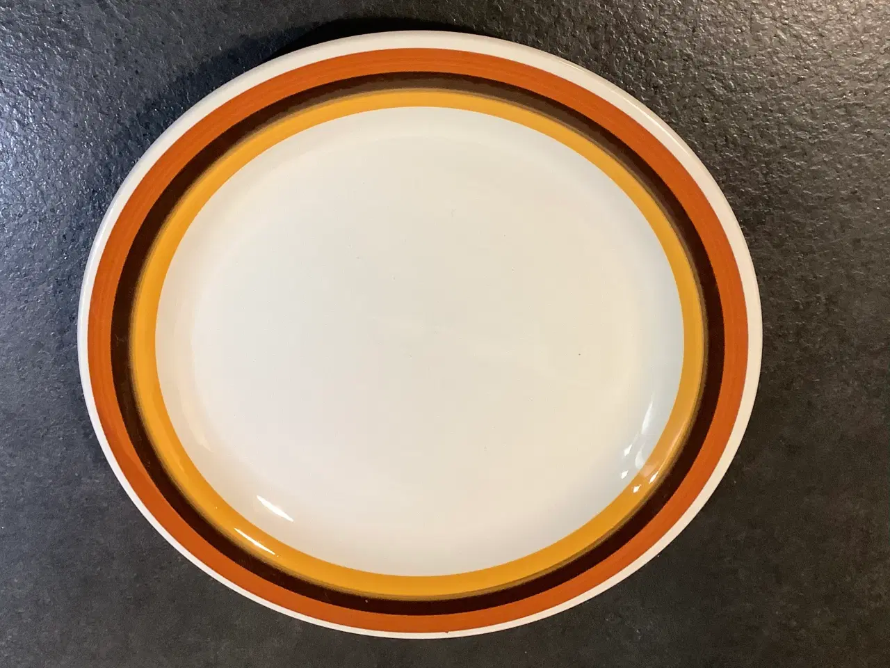 Billede 1 - Rørstrand tallerkner mv - mærket Fokus