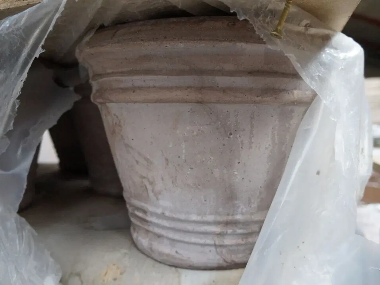 Billede 2 - Palle med diverse potter