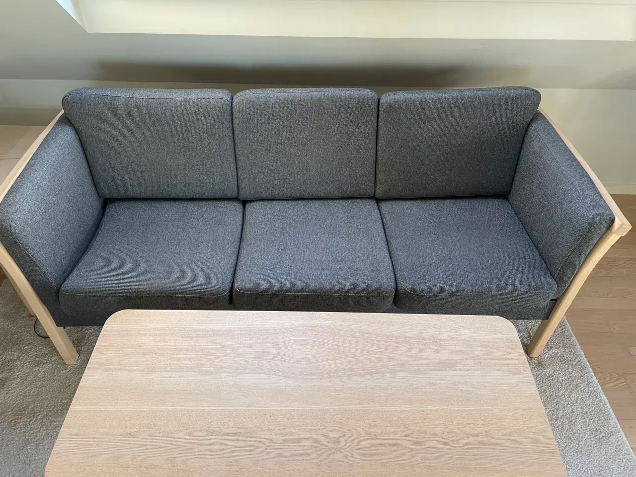 Billede 1 - 2 + 3 personers stof sofa og 2 stk sofa bore