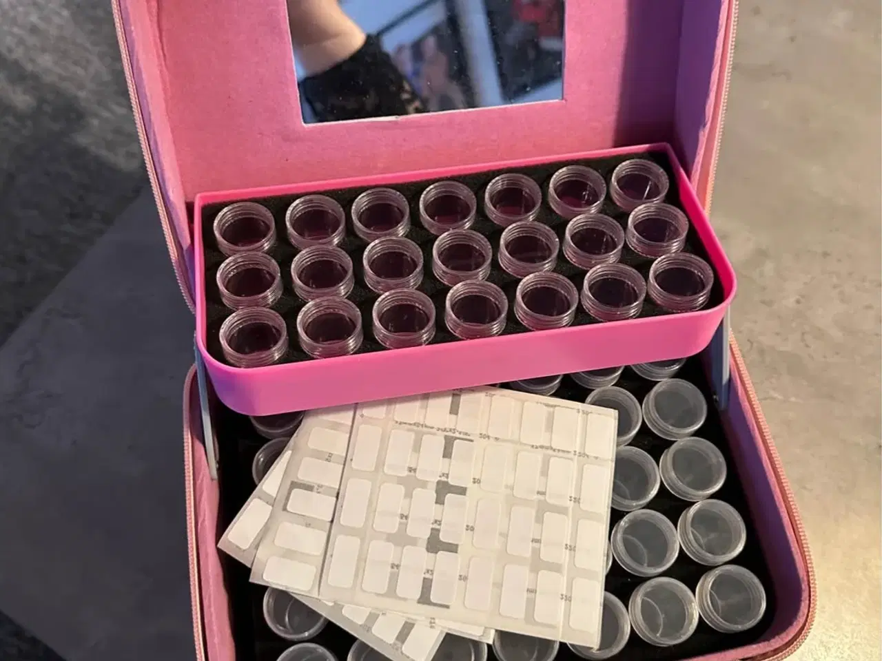 Billede 3 - Opbevaring til perler/diamond painting slægt