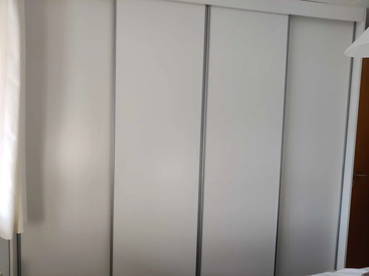 Billede 2 - Garderobeskabe med skydelåger 