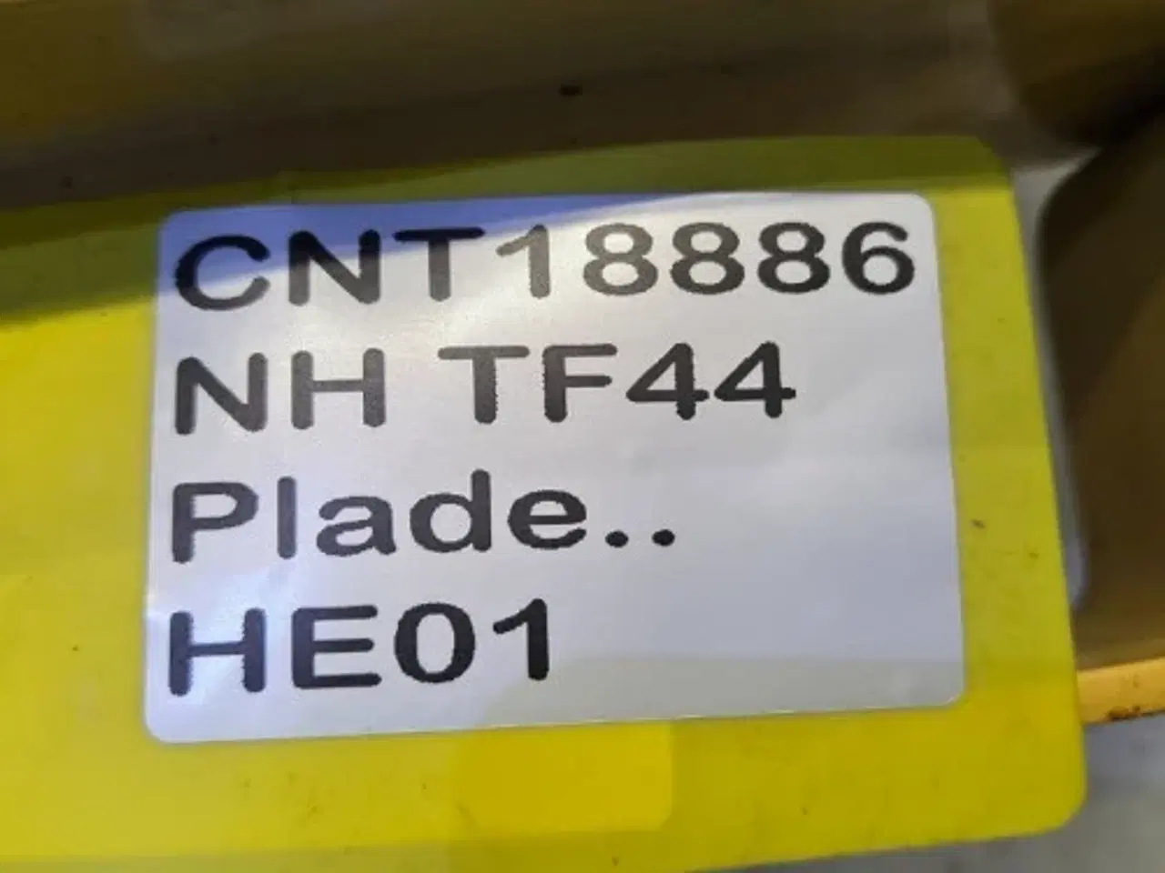 Billede 16 - New Holland TF44 Plade 84001161