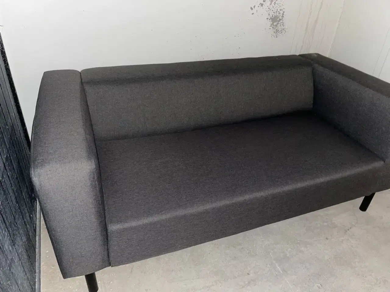 Billede 2 - Elegant grå sofa