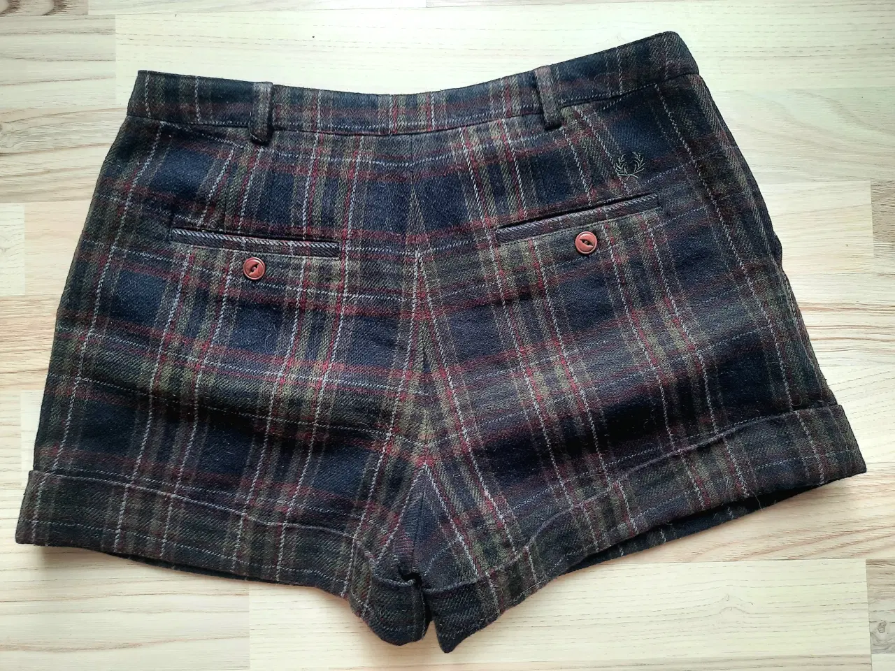 Billede 2 - Fred Perry shorts med uld, str. 40