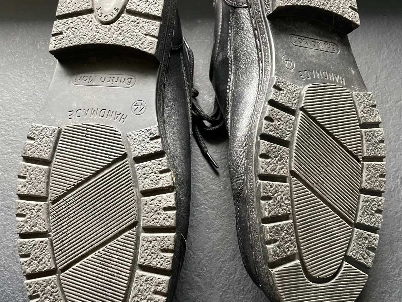 Billede 14 - 9 par sko i forskellige udformninger str. 44 & 45