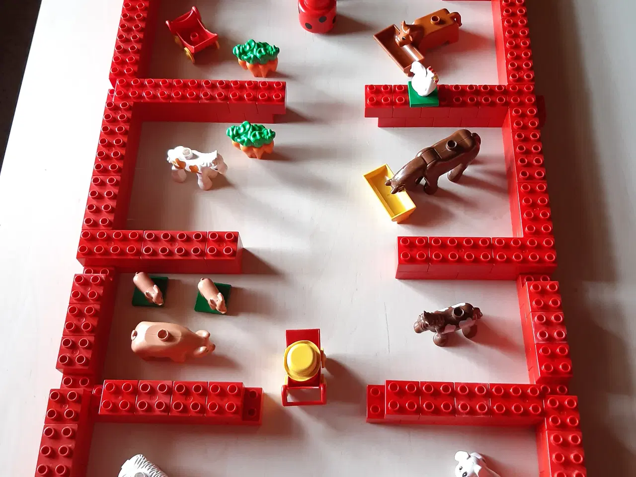 Billede 1 - Stor bondegård med mange dyr