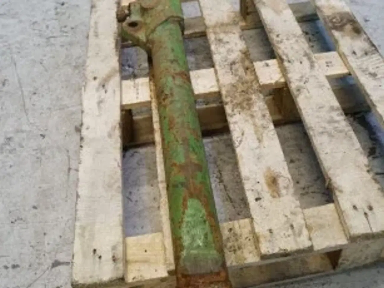 Billede 9 - John Deere 4040 R.H Liftarm AR80666