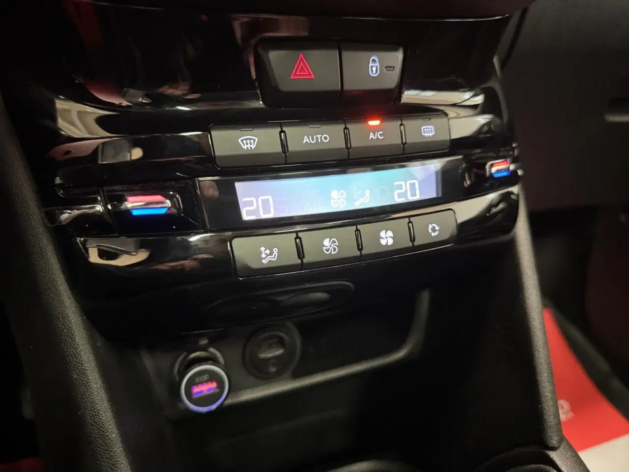 Billede 10 - Peugeot 208 1,6 BlueHDi 100 Envy Sky