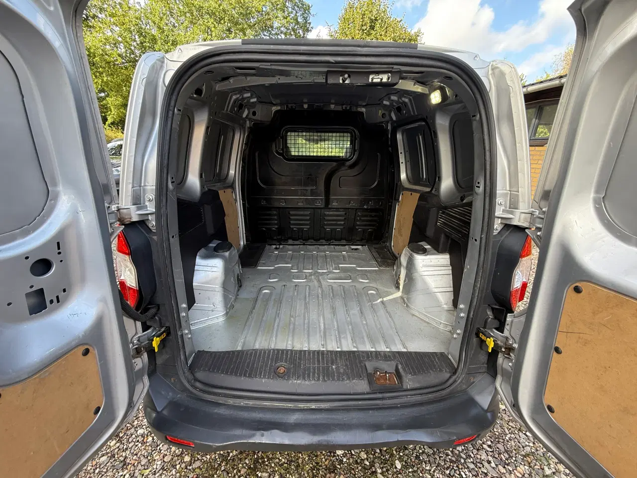 Billede 10 - Ford transit Courier 1.5 tdci fint udstyre 