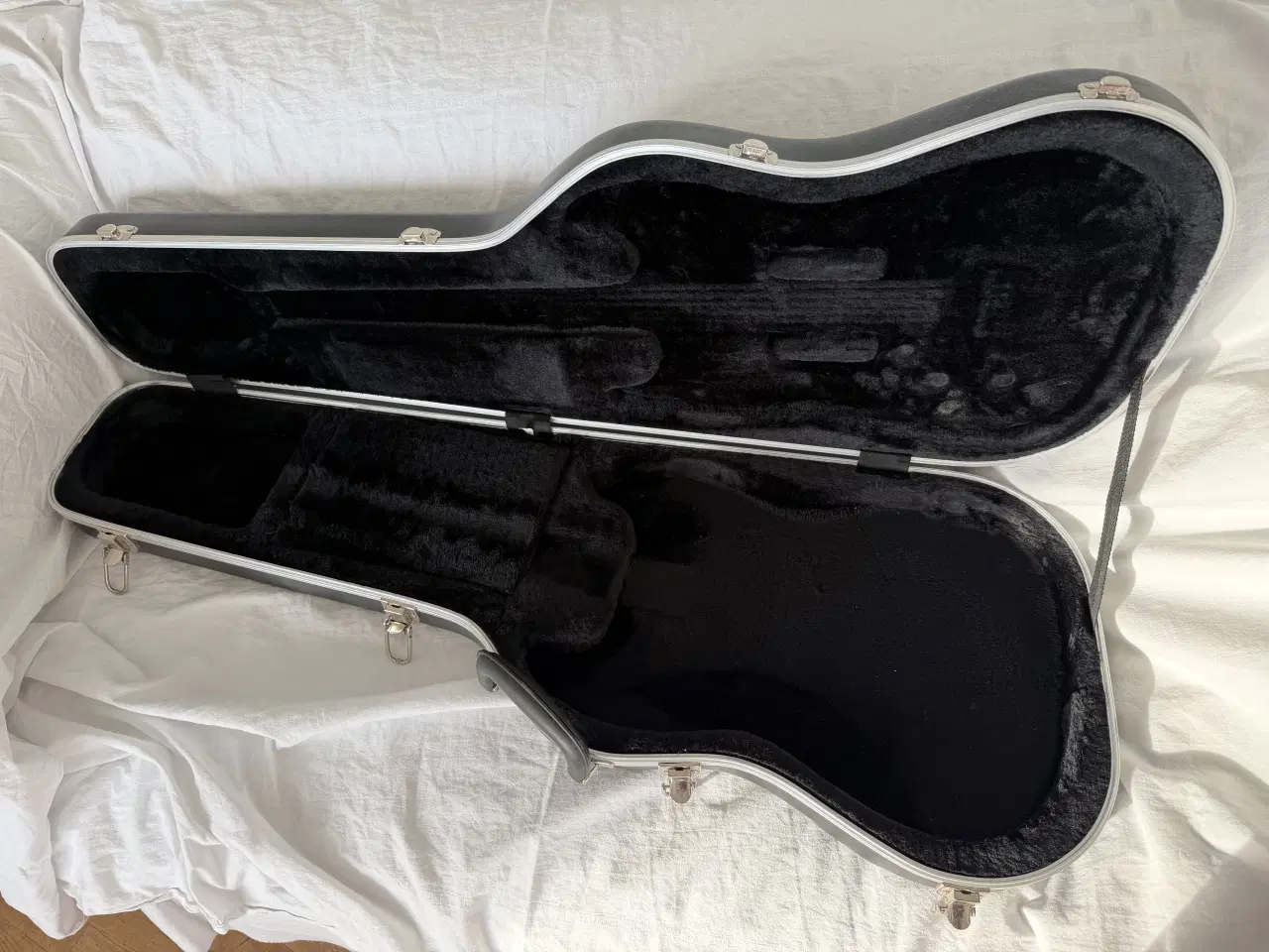 Billede 5 - Fender Stratocaster Guitarcase
