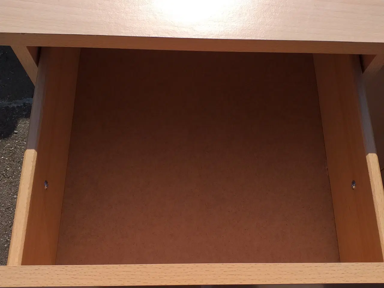 Billede 5 - 2 stk skuffe skabe i bøgefiner de er pæne