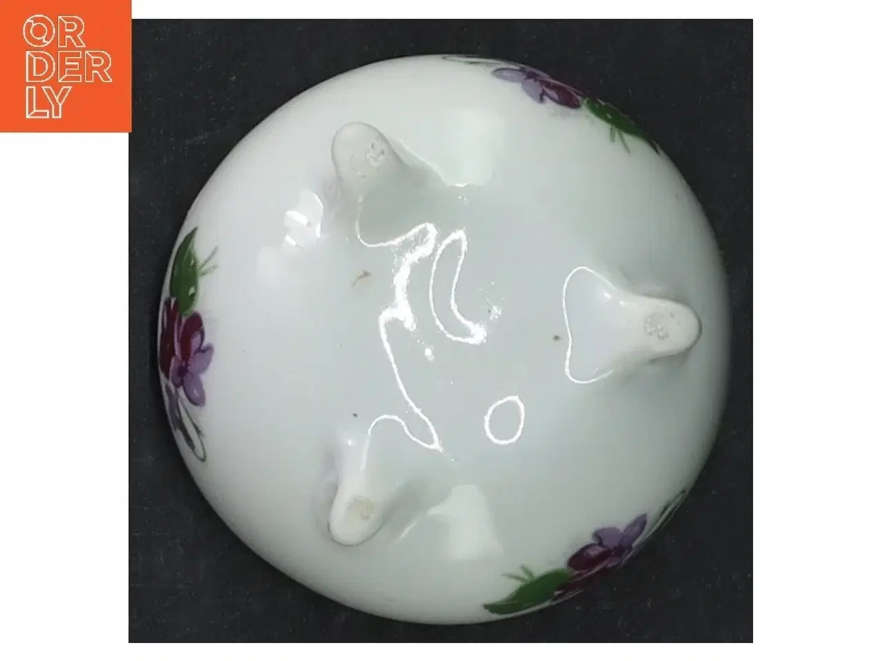 Billede 4 - Porcelæns bonbonniere med blomstermotiv (str. Ø. 7,5 cm)