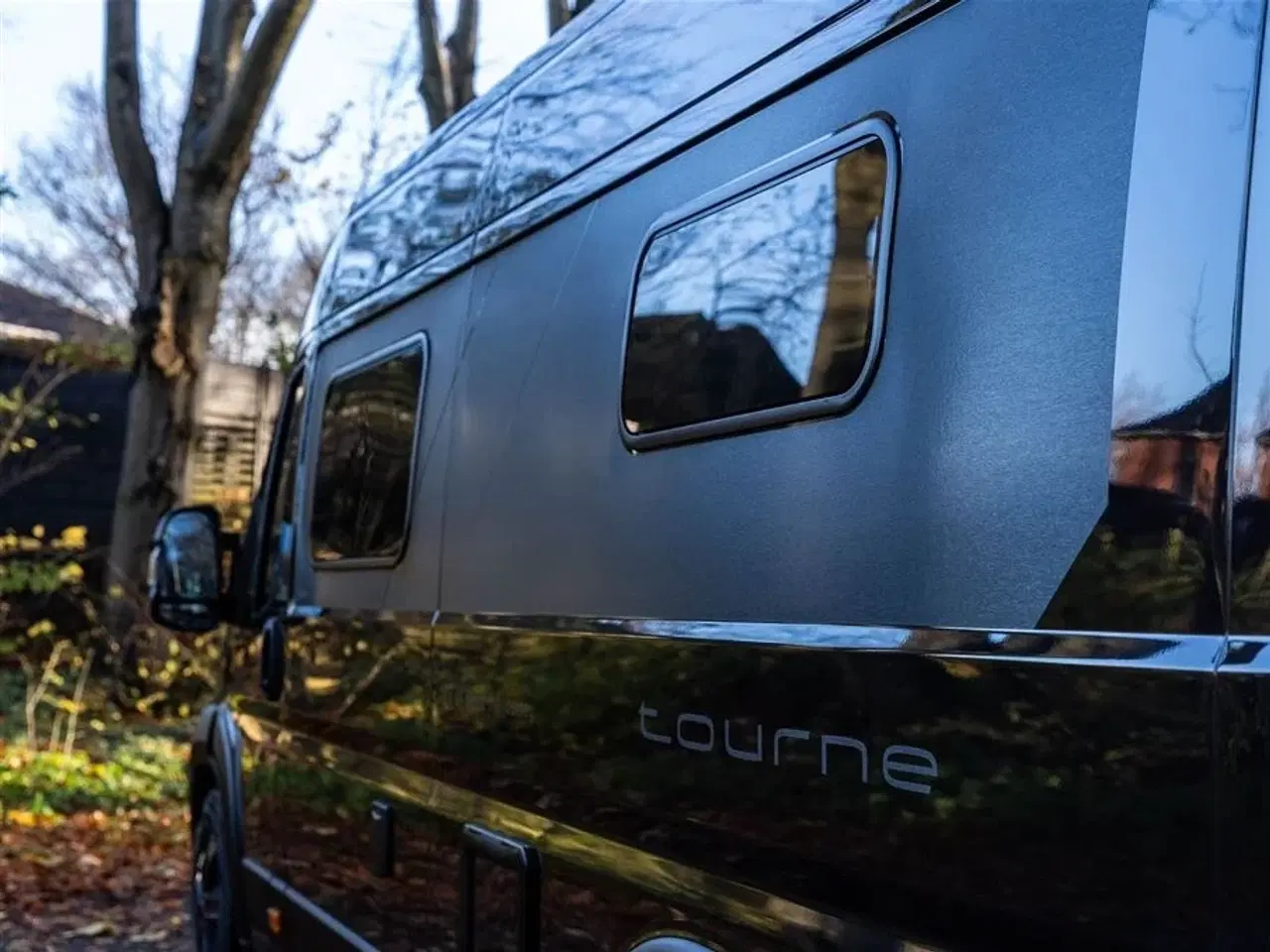 Billede 51 - 2026 - Tourne 6.4 Cruise aut. gear - Black