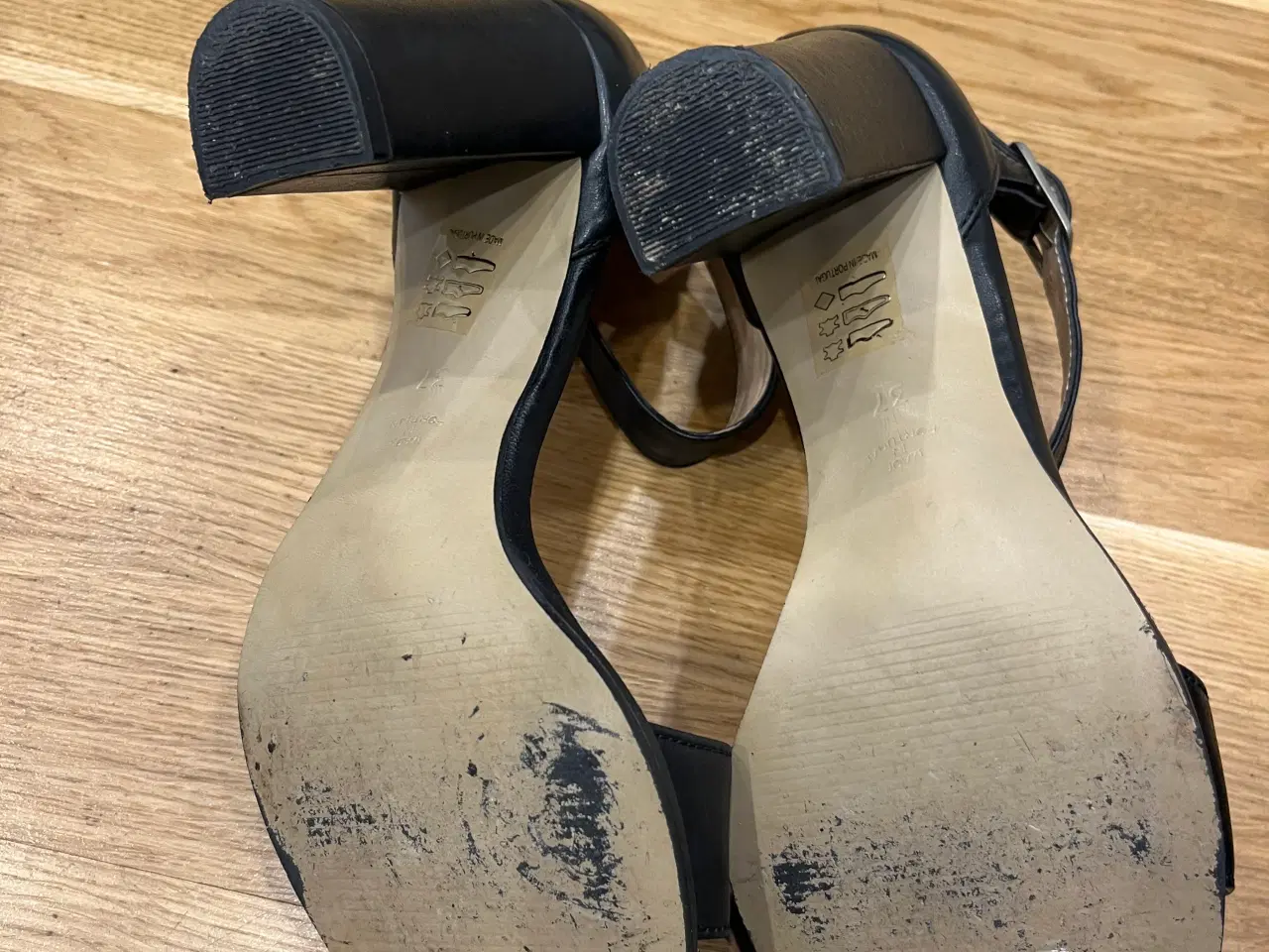 Billede 3 - Fine sandalerne 