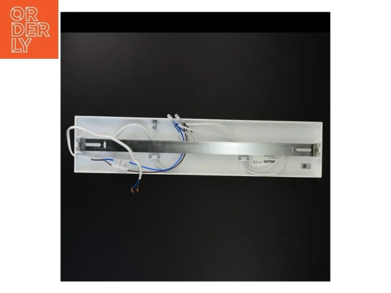 Billede 2 - Hvid væglampe med tre spots fra Philips (str. 48 x 9 x 11 cm)