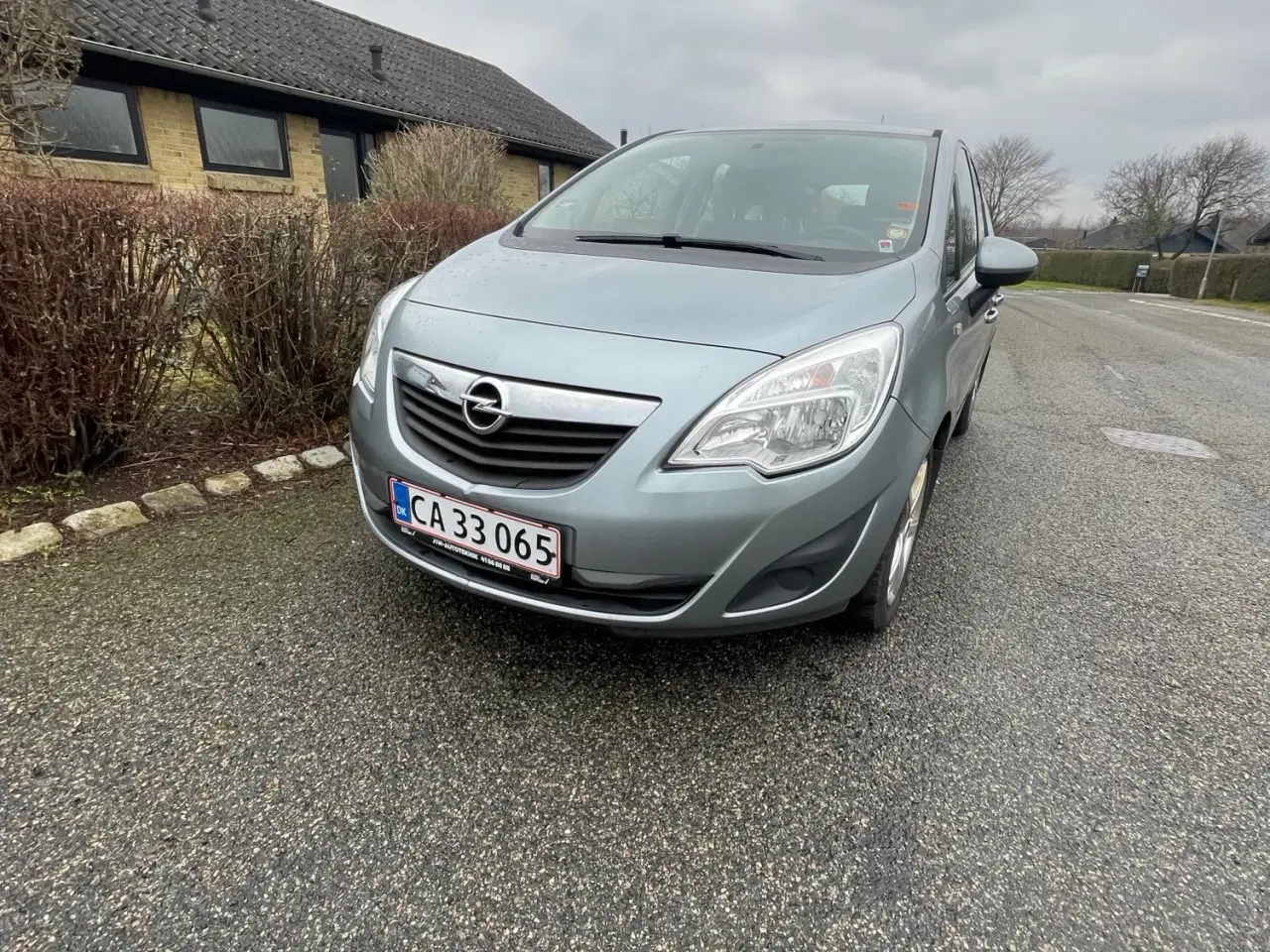 Billede 1 - Opel Meriva 2011 - kørt 258.000 , Motor BRÆNDT AF 