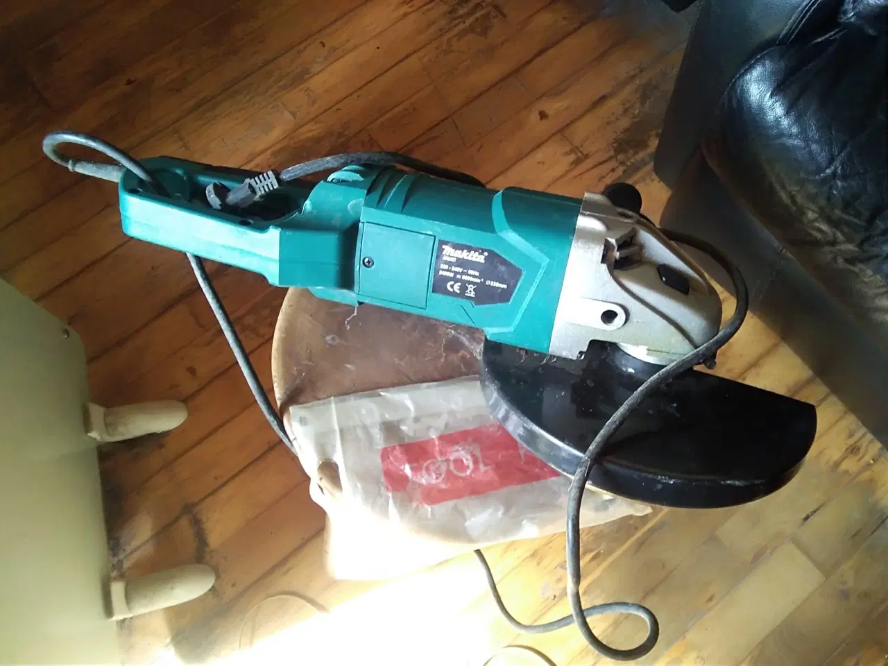 Billede 2 - NY 2400 W Byt m Aku sav 18 V NY Makita Milwaukee 