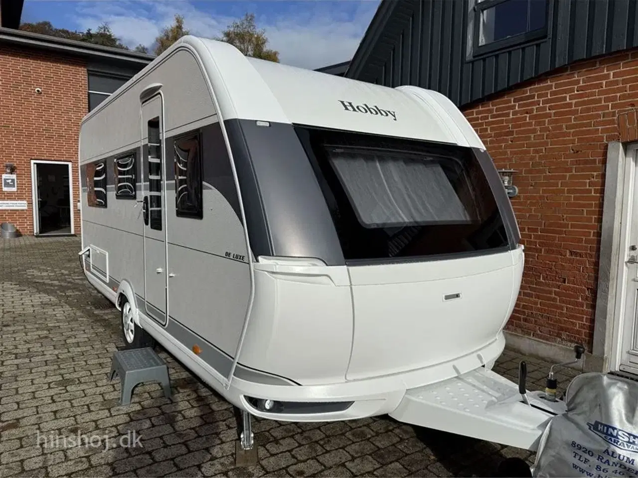 Billede 1 - 2026 - Hobby De Luxe 460 LU   Lækker enkelsengsvogn og rundsidegruppe fra Hinshøj Caravan