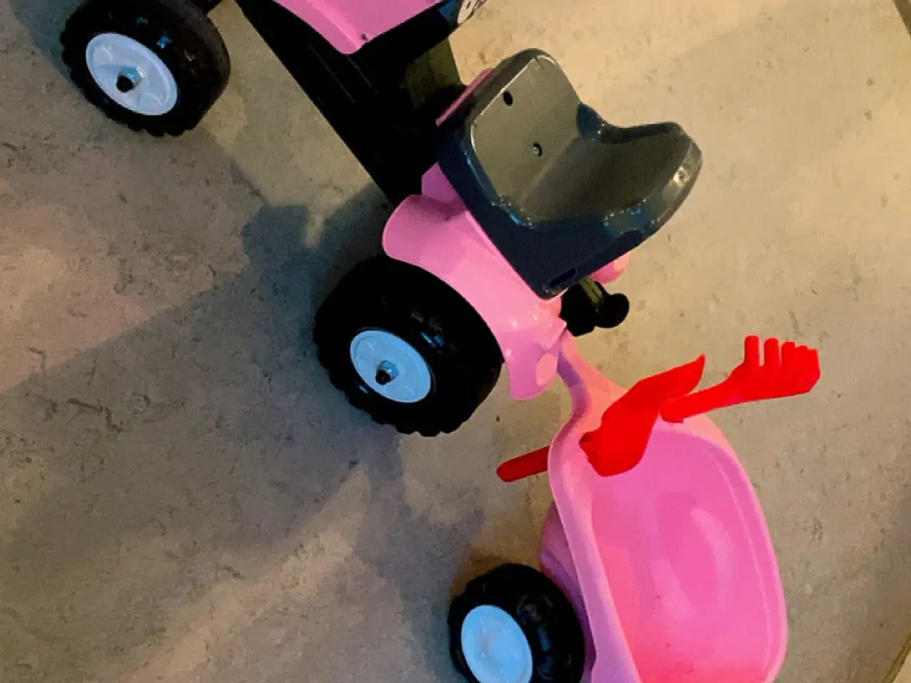 Billede 3 - Børne traktor 