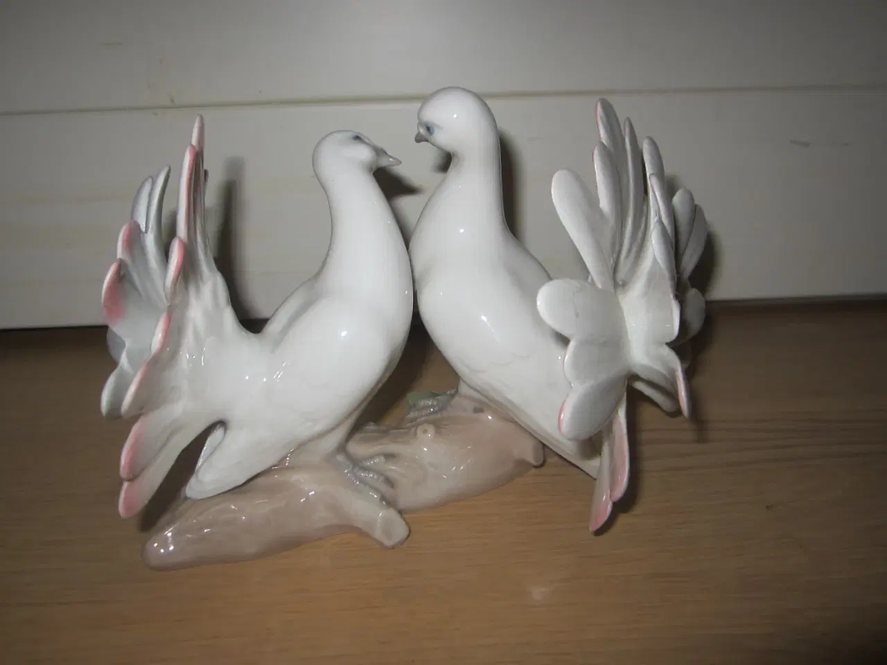 Billede 2 - Rigtig flot Tysk due figur fra 60erne