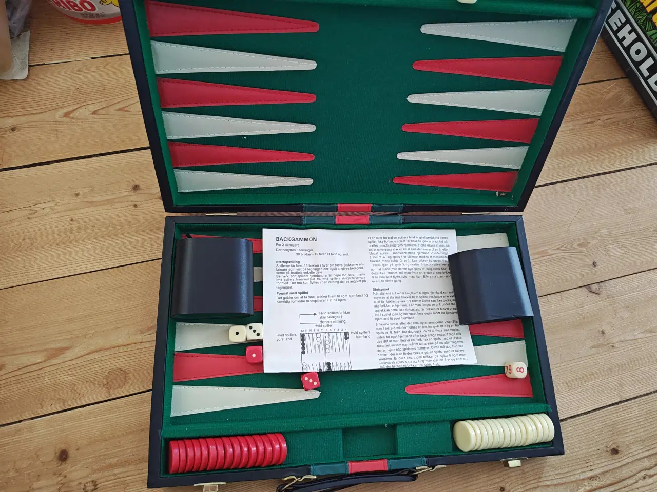 Billede 2 - Backgammon i Kuffert Brætspil