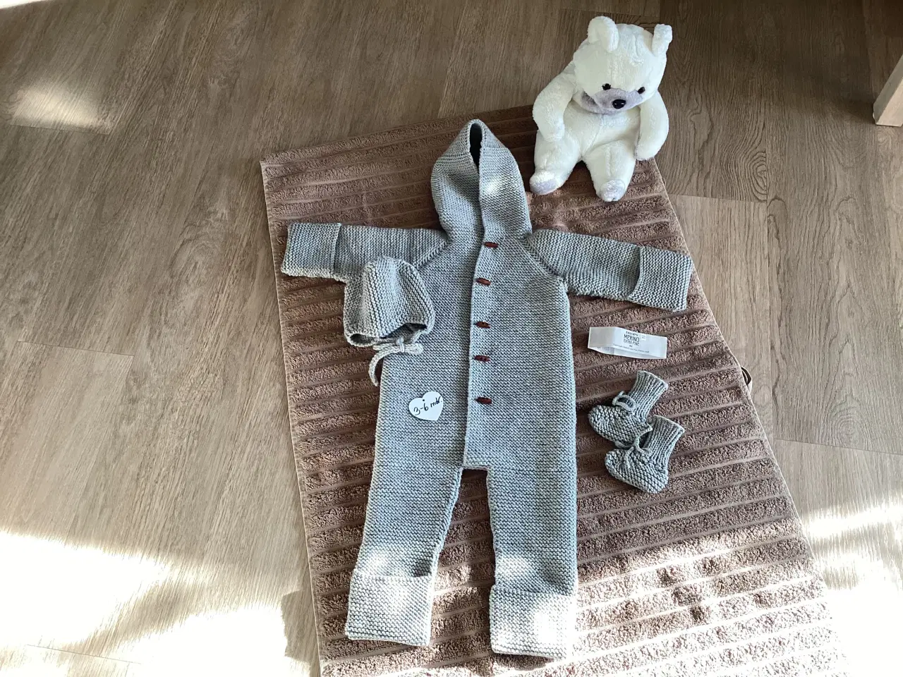 Billede 8 - Håndstrikket Selmas sovedragt med hue og futter 3-