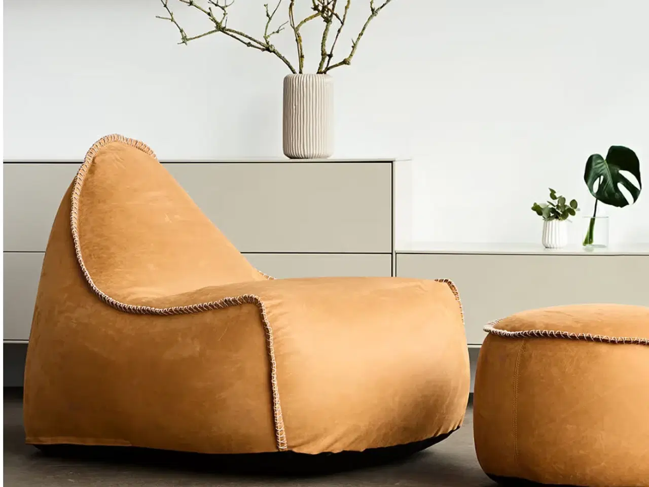 Billede 5 - Luna Lounge Chair + Pouf fra SACKit 