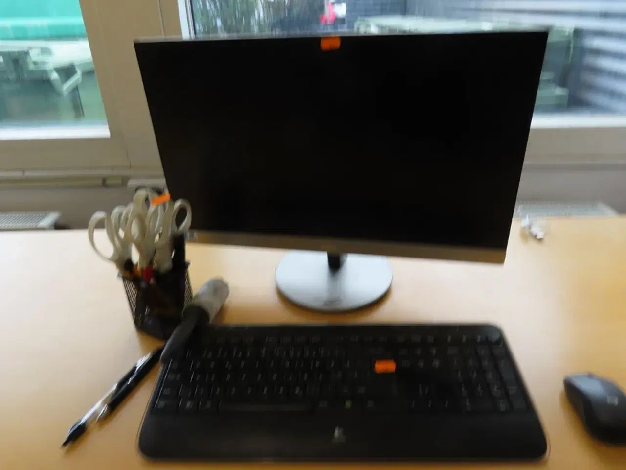 Billede 1 - Tastatur, skærm NOC I2369Vm, div. Sakse