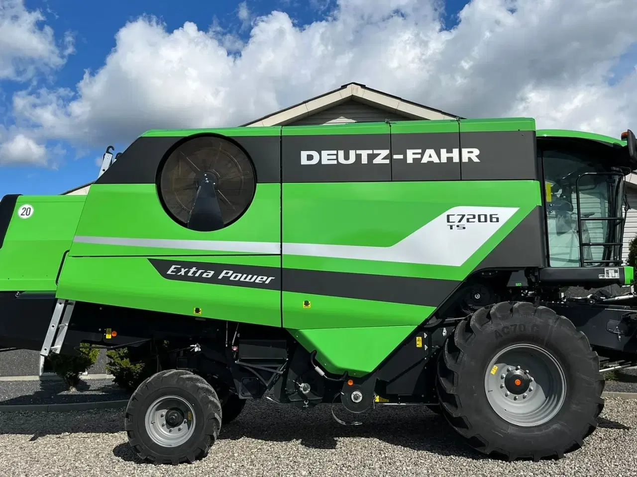 Billede 4 - Deutz-Fahr C7206 With 24feed - 7.2m header. New and unused Combine together with 7.2m header