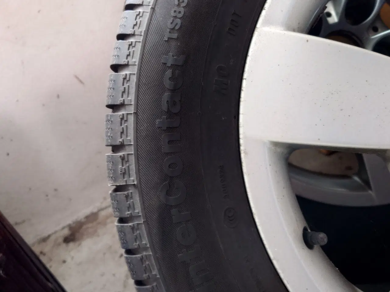 Billede 3 - BMW fælge 16" med gode Continental vinterdæk