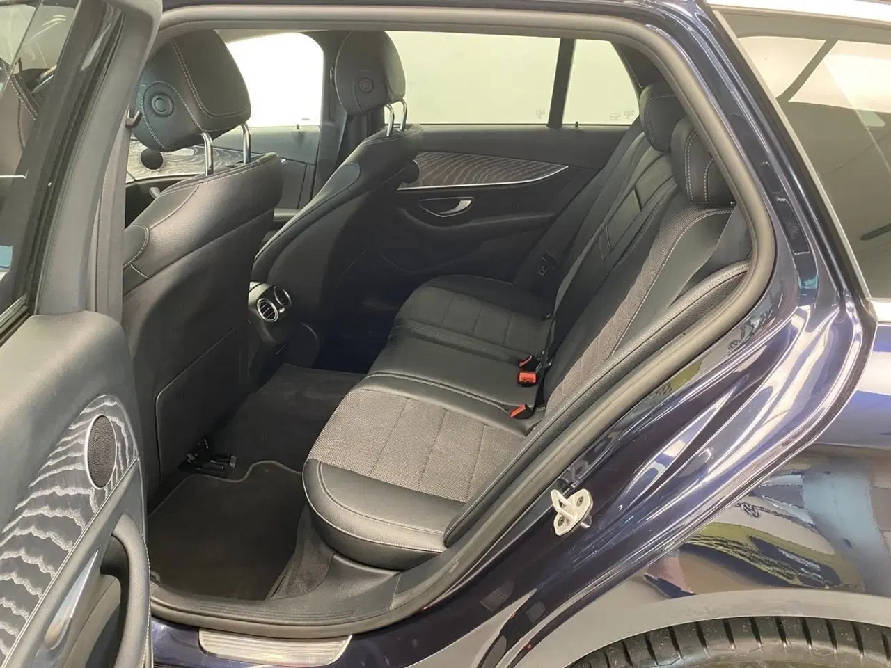 Billede 14 - Mercedes E300 de 2,0 stc. aut. 4Matic