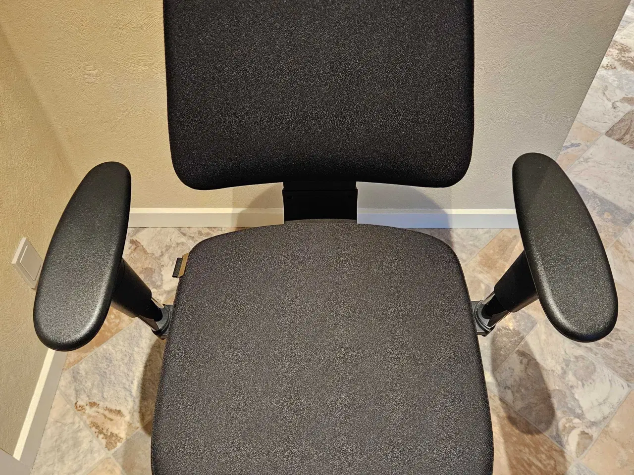 Billede 9 - Kontorstol Canadian Ergo Base m. armlæn