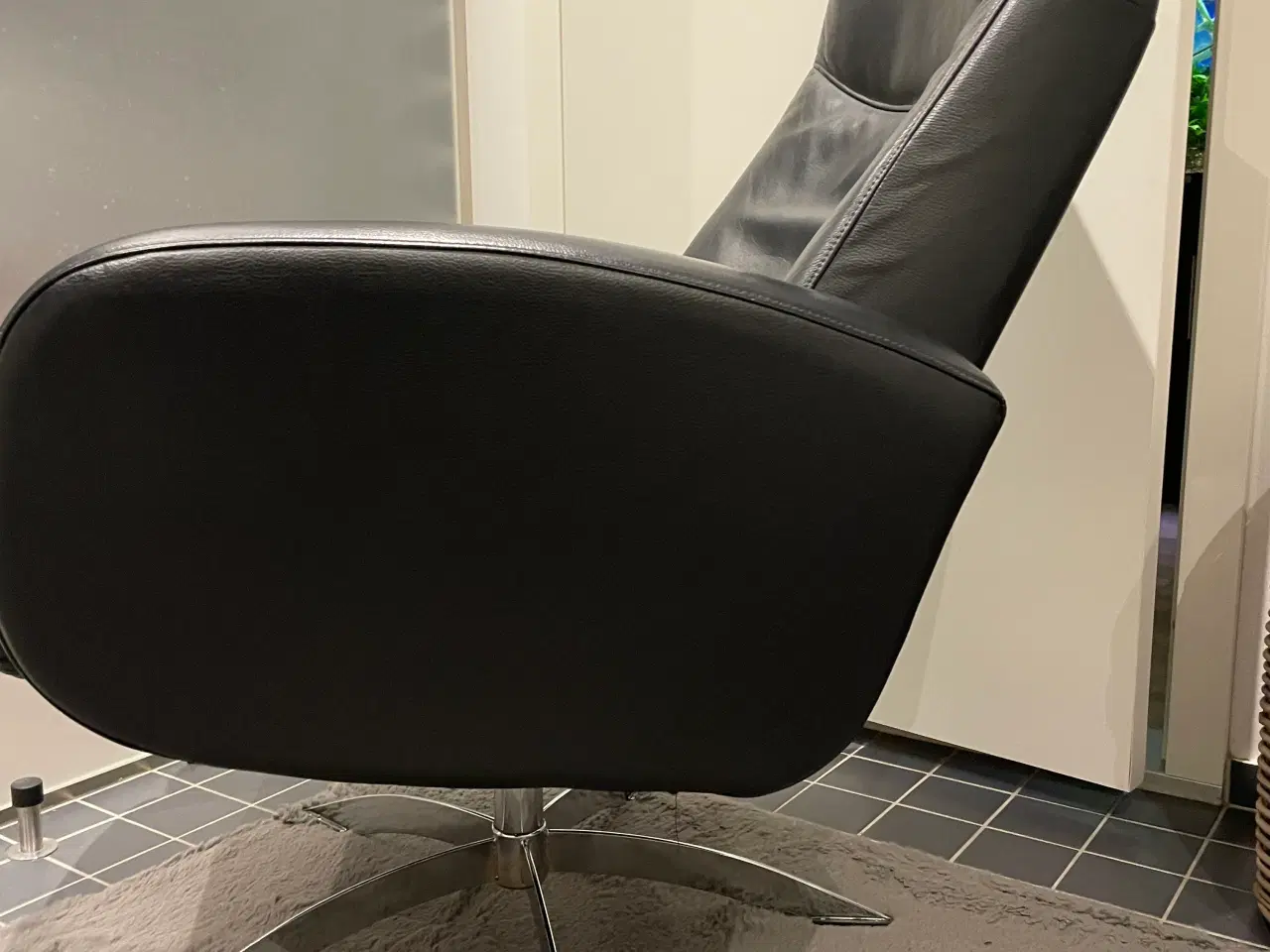 Billede 2 - Lænestol Hjort Knudsen sort læder justerbar ryglæn